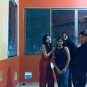 Meet your Posher, Candy